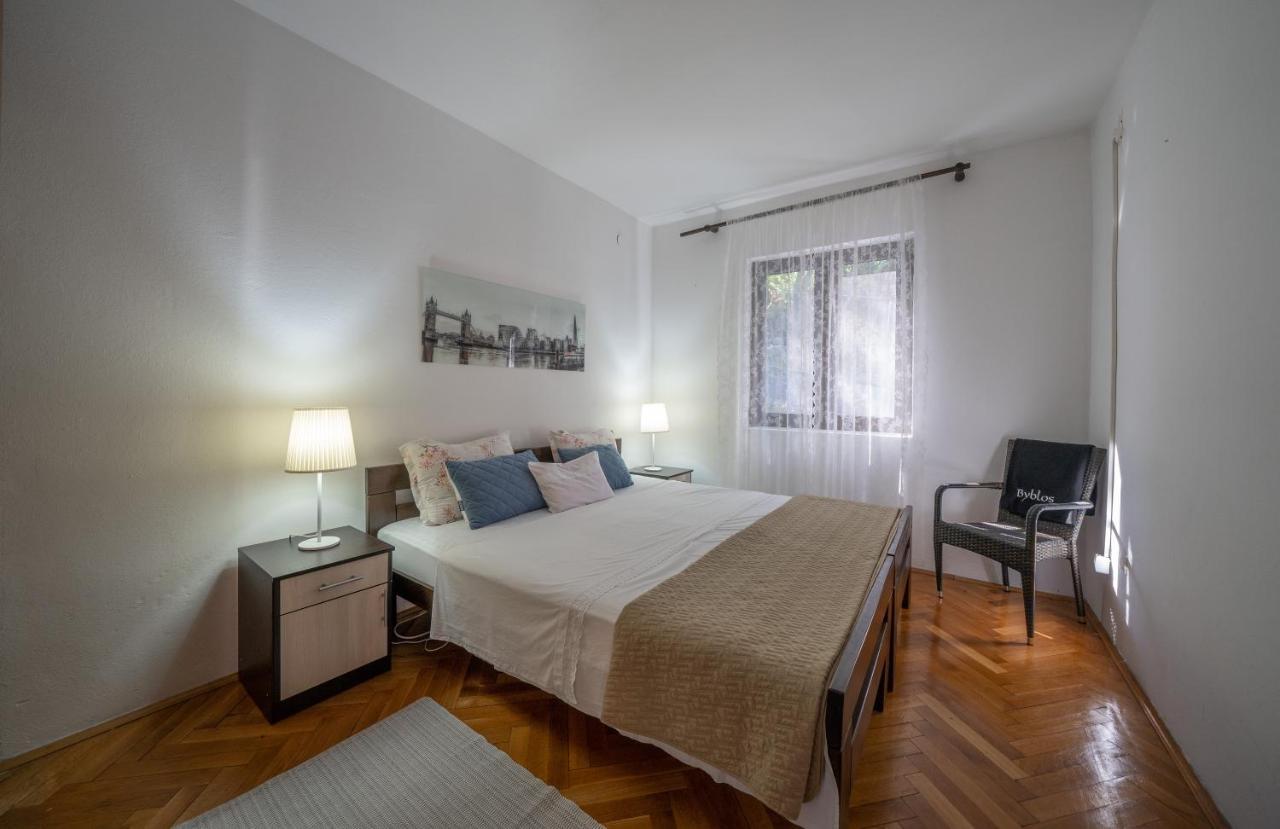 Aneta Apartments Risan Exterior photo
